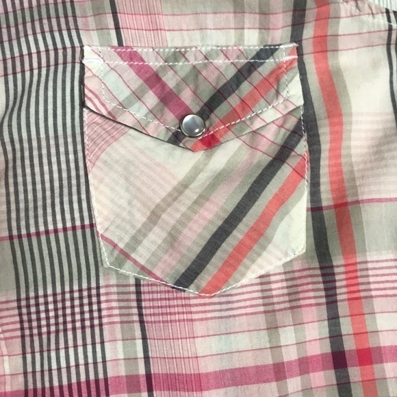 Kavu Sleeveless Plaid Button Up Top - Picture 4 of 8